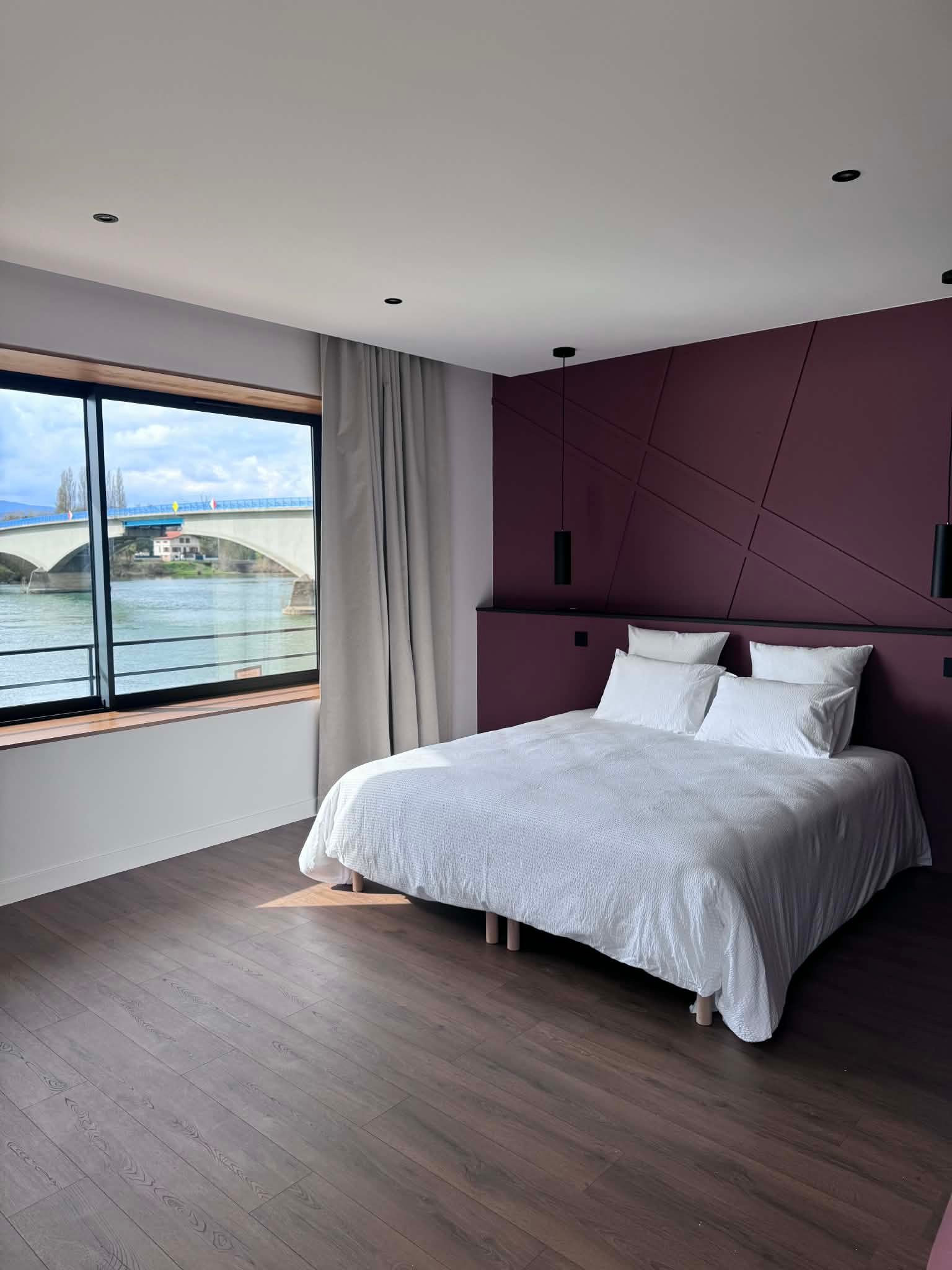 Gite Nid des Berges - Chambre d'hotes au bord de la Saone a Saint-Didier-sur-Chalaronne